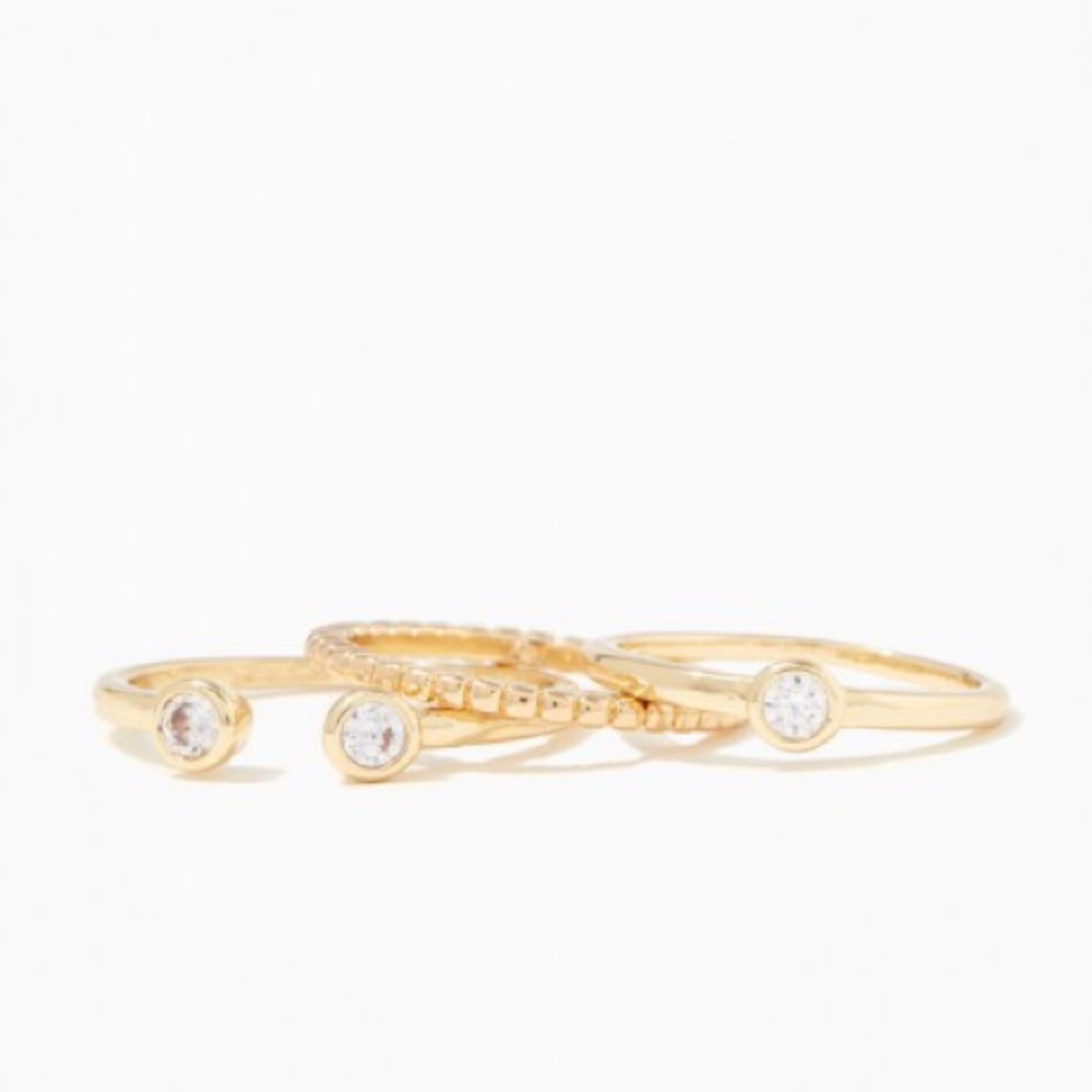 ⭐️ Gold Rhinestone Ring Set - Picture 2 of 4